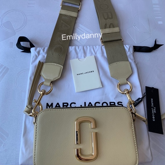 NWOT MARC JACOBS snapshot bag - Picture 9 of 9